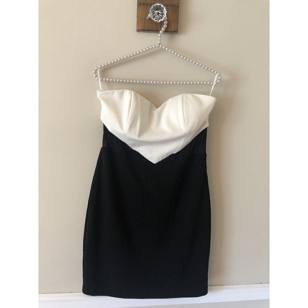 NWT Gianni Bini Size L Robyn Dress Strapless Black White Mesh Sides